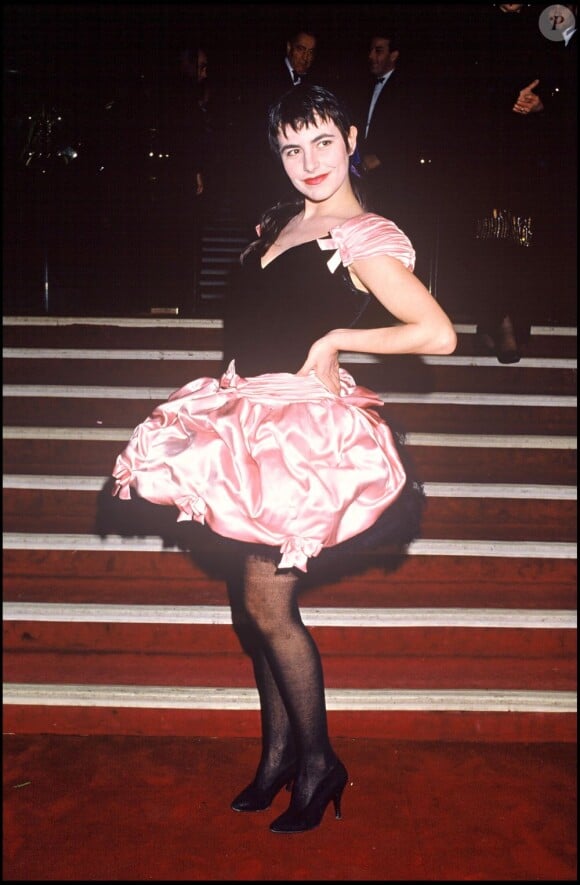 Archives - Lio au centenaire du Moulin Rouge en 1988.
