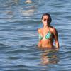 Sylvie van der Vaart profite de ses vacances sur la plage de Pampelonne à Saint-Tropez le ler août 2013