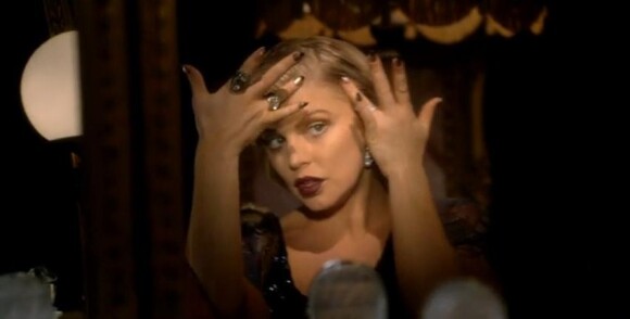 Fergie, héroine vintage dans le clip de son titre A Little Party Never Killed Nobody (All We Got), extrait de la bande originale du film Gatsby le Magnifique de Baz Lurhmann et dévoilé le 6 août 2013.