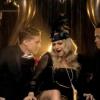 Fergie dans le clip de son titre A Little Party Never Killed Nobody (All We Got), extrait de la bande originale du film Gatsby le Magnifique de Baz Lurhmann et dévoilé le 6 août 2013.