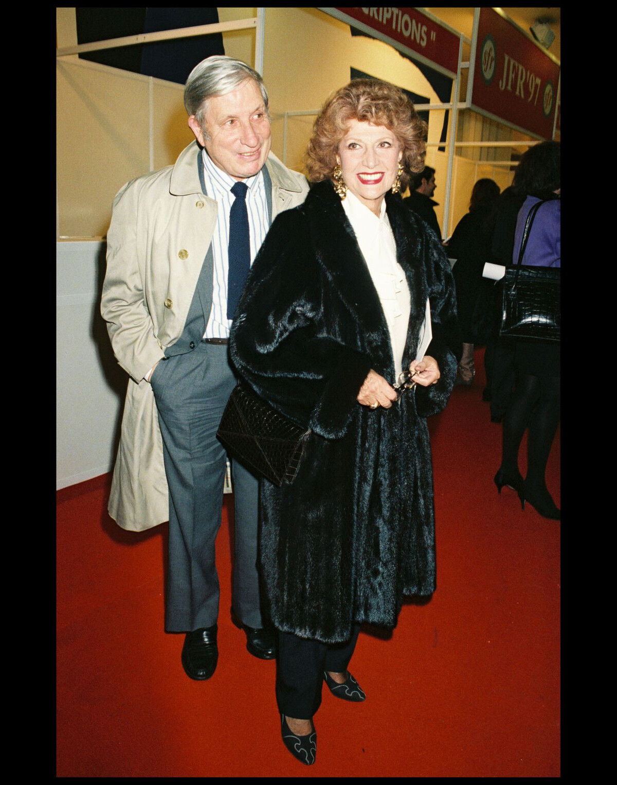 Vidéo Rosy Varte et Pierre Badel au concert de Charles Aznavour en 1997. Purepeople