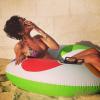 En vacances à la Barbade, Rihanna n'a de cesse de s'afficher en bikini sur son profil Instagram. Ici le 9 août 2013.