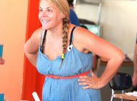 Busy Philipps, jeune maman : Toute en formes, elle fait de la pâtisserie