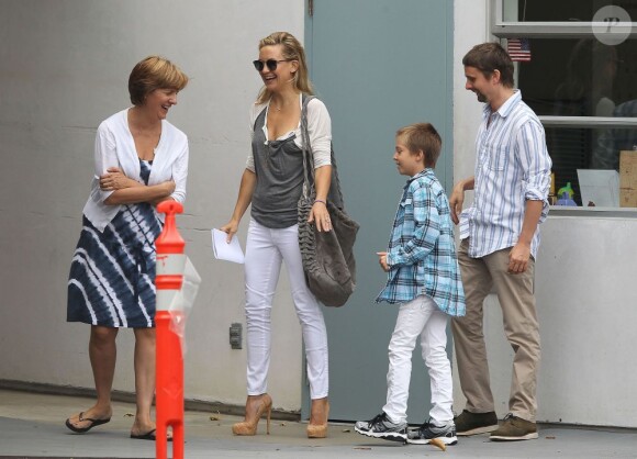 Kate Hudson et Matt Bellamy visitent la nouvelle école du fils de l'actrice, Ryder, à Santa Monica, le 2 août 2013.