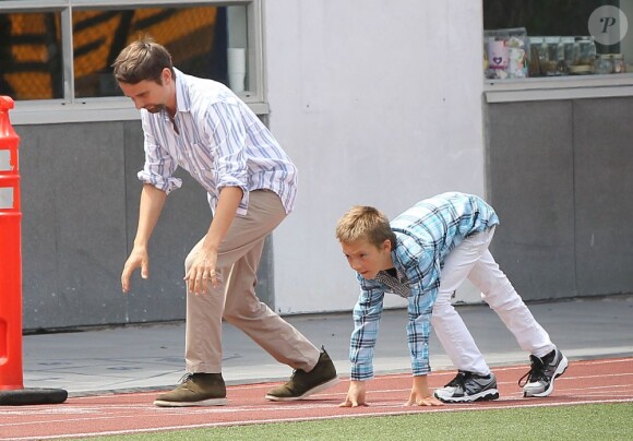 Kate Hudson et Matt Bellamy visitent la nouvelle école du fils de l'actrice, Ryder, à Santa Monica, le 2 août 2013.