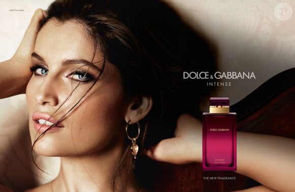 Laetitia Casta est le visage d'Intense, le nouveau parfum pour femmes de Dolce & Gabbana.