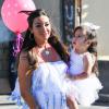 Courtney Lopez, enceinte du deuxième enfant de Mario, à l'anniversaire de leur petite Gia, 2 ans, à Los Angeles, le 17 août 2013