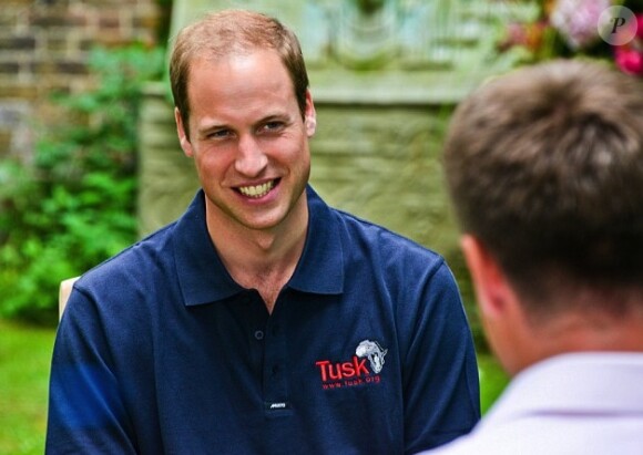 Le prince William en interview avec Max Foster pour CNN à Kensington après la naissance de son premier enfant avec Kate Middleton, le prince George de Cambridge, dans le cadre du documentaire d'une heure Prince William : New father, new hope. Diffusion le 15 septembre.
