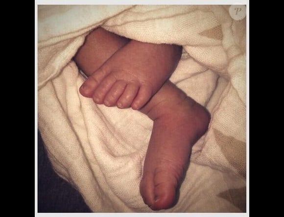 Kate Levering a posté une photo des petits pieds de son bébé, sur Twitter le 5 août 2013.
