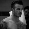 David Beckham se découvre pour la campagne automne 2013 de David Beckham Bodywear, sa ligne de vêtements et sous-vêtements pour H&M.
