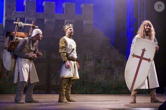 Pierre-François Martin-Laval dans le spectacle Spamalot.