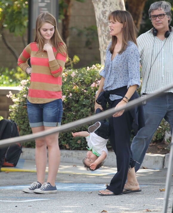 Jennifer Garner, Kerris Dorsey sur le tournage du film "Alexander and the Terrible, Horrible, No Good, Very Bad Day" à Pasadena, le 26 août 2013.
