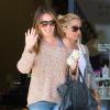Ashley Tisdale et Hilary Duff ont fait du shopping chez Barney's à Los Angeles. Le 18 août 2013.
