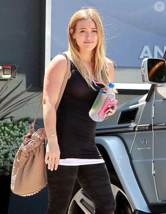 Hilary Duff quitte son cours de Pilates à Los Angeles, le 20 août 2013.