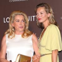 Kate Moss : Chic en soirée avec Catherine Deneuve et in love de son mari