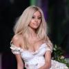 Zahia Dehar lors de son défilé de mode en janvier 2013