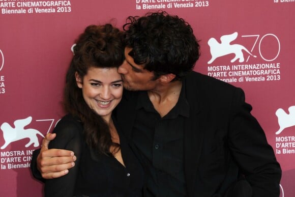 Esther Garrel et son frère Louis Garrel lors du photocall du film La Jalousie pendant la Mostra de Venise le 5 septembre 2013