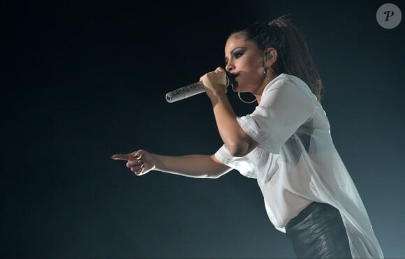 La chanteuse Selena Gomez se produit sur la scène du Zénith de Paris, le jeudi 5 septembre 2013.