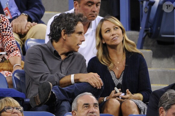Ben Stiller, qui a à côté de lui Sean Connery et devant lui Richard Branson, avec son épouse Christine Taylor dans les gradins du court Arthur-Ashe pour la demi-finale Nadal-Gasquet de l'US Open 2013. Rafael Nadal a privé Richard Gasquet de finale à l'US Open en le battant (6-4, 7-6, 6-2) à New York le 7 septembre 2013.