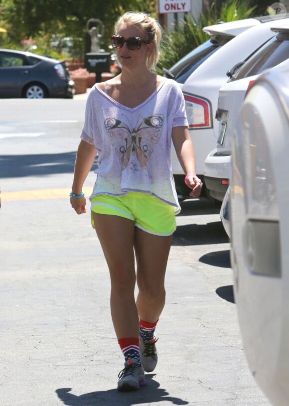 Britney Spears et son petit ami David Lucado vont déjeuner au restaurant à Encino, le 25 août 2013.