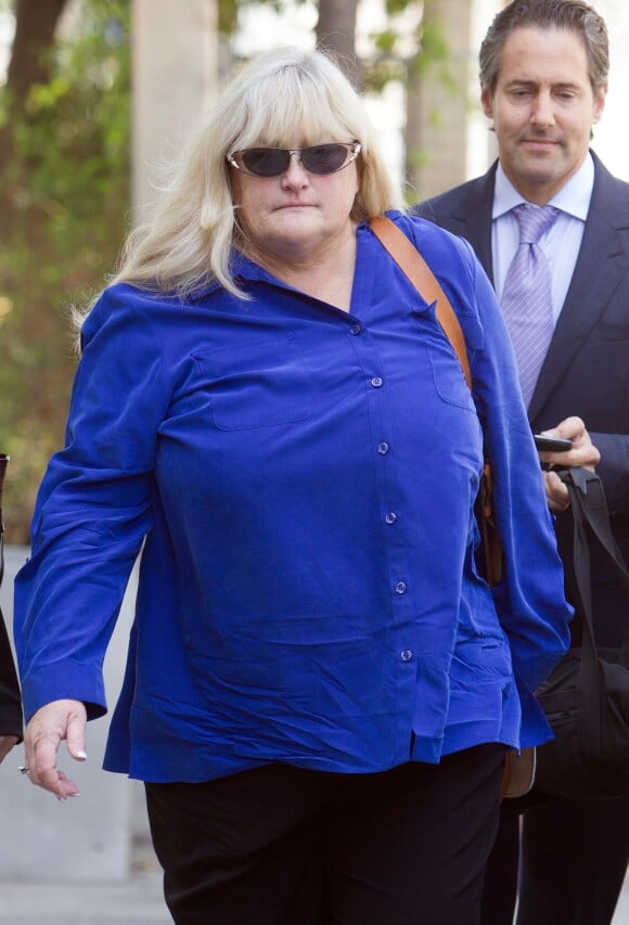 Debbie Rowe arrive au tribunal de Los Angeles en tant que témoin pour le clan AEG Live dans le procès qui les opposent à la famille Jackson pour négligence. Le 14 août 2013.
