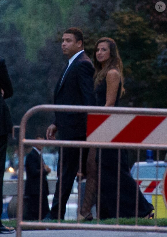 Ronaldo et Paula Morais lors du mariage de l'ancien dirigeant du PSG Leonardo avec Anna Billo à Osnago en Italie, le 7 septembre 2013