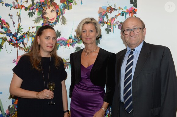 Alicia Paz avec Véronique Blin, présidente de Nicolas Feuillate, et Dominique Pierre, Directeur général, lors du vernissage de l'exposition d'Alicia Paz à l'Institut Culturel du Mexique à Paris le 10 septembre 2013 - Exclusif