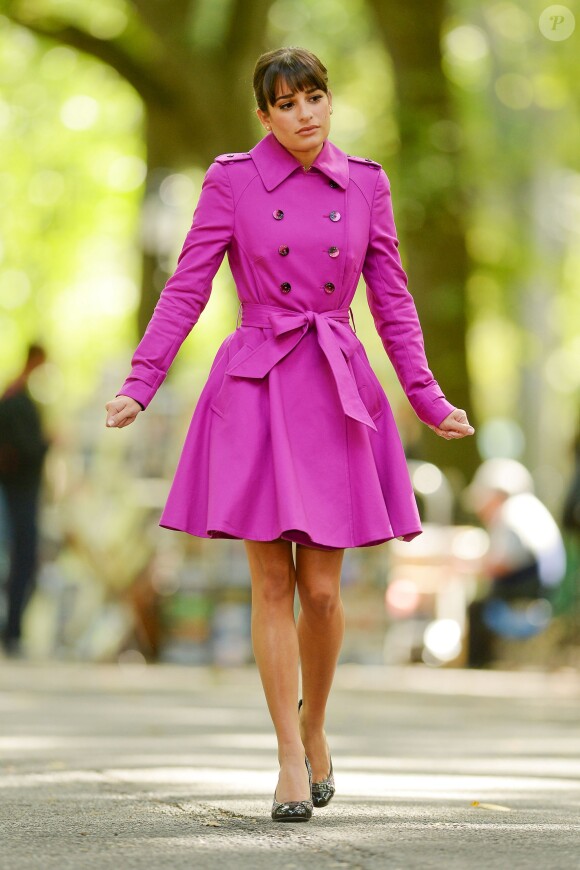 La jolie Lea Michele tourne une scène de la 5e saison de Glee à New York, le 9 septembre 2013.