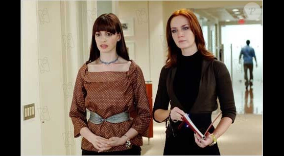 Emily Blunt et Anne Hathaway dans Le Diable s'habille en Prada.