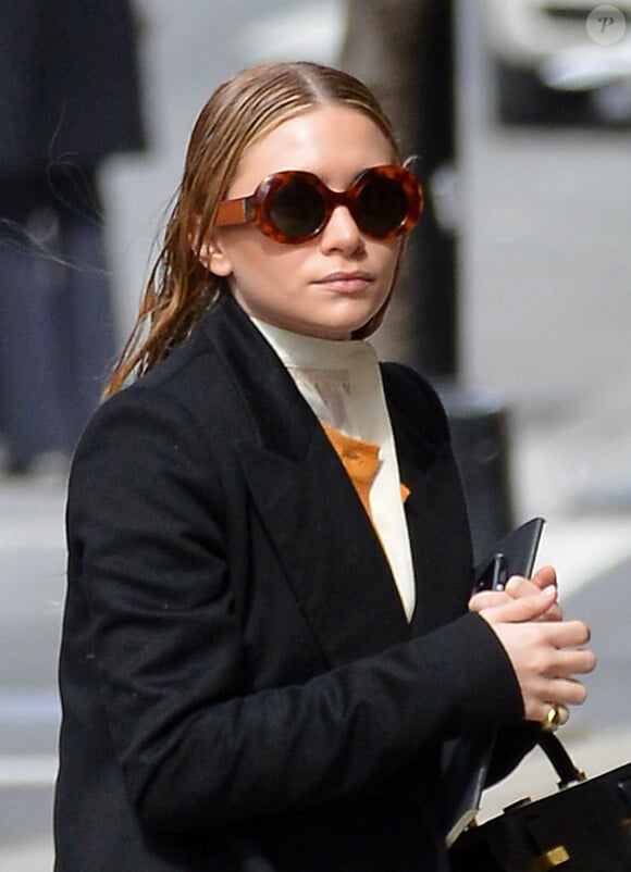 Ashley Olsen dans les rues de New York, le 11 mars 2013.