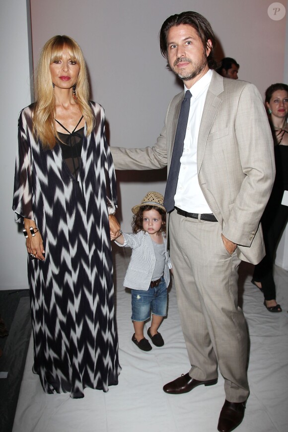 Rachel Zoe, Rodger Berman et leur fils Skyler lors du défilé printemps-été 2014 de la créatrice de mode au Lincoln Center. New York, le 11 septembre 2013.