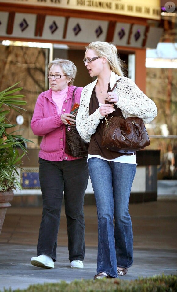 Katherine Heigl lors d'une après-midi avec sa mère à Los Angeles le 4 février 2007