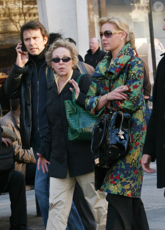 Katherine Heigl avec sa mère à Paris le 17 févirer 2008