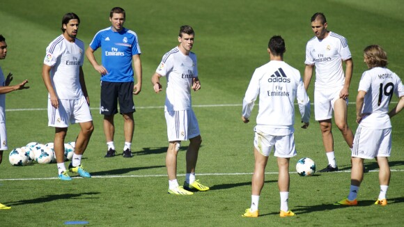 Gareth Bale au Real : Taclé par Ronaldo devant Zidane, un accueil très musclé