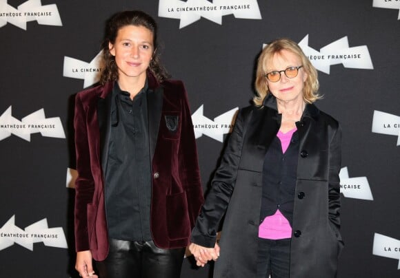 Caroline Ducey et Bulle Ogier complices lors de la première du film "Moi et Toi" à la Cinémathèque française à Paris, le 16 septembre 2013.