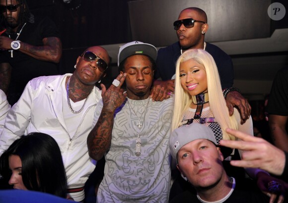 Birdman, Lil Wayne, Mack Maine (en haut) et Nicki Minaj à Miami. Avril 2012.