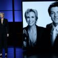 Jane Lynch rend hommage à Cory Monteith lors des Emmy Awards à Los Angeles, le 22 septembre 2013.