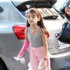 Katie Holmes et sa fille Suri Cruise à la sortie d'un salon de manucure à New York le 22 septembre 2013.