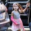 Katie Holmes et sa fille Suri Cruise à la sortie d'un salon de manucure à New York le 22 septembre 2013.