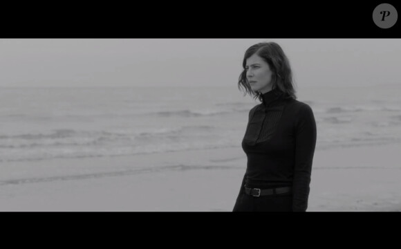 Anna Mouglalis dans le clip Sébastien Tellier - L'Amour naissant - septembre 2013.