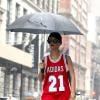 Rihanna sexy et sporty pour affronter la pluie