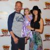 Ian Ziering, sa femme Erin et leur fille Mia au spectacle "Disney Junior Live On Tour Pirate & Princess Adventure", à Los Angeles, le 29 septembre 2013.