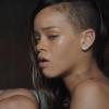Queen Latifah a revisité dans un sketch et à sa manière "Stay" le clip de Rihanna dans lequel la chanteuse prend un long, très très long bain.