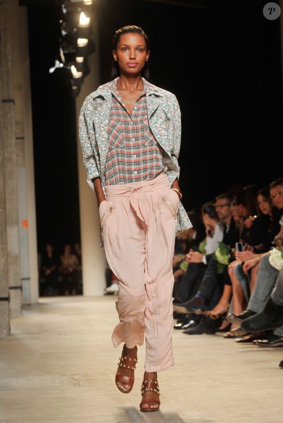 Le défilé Paul & Joe, collection prêt-à-porter printemps-été 2014, au Palais de Tokyo à Paris, le 1er octobre 2013.