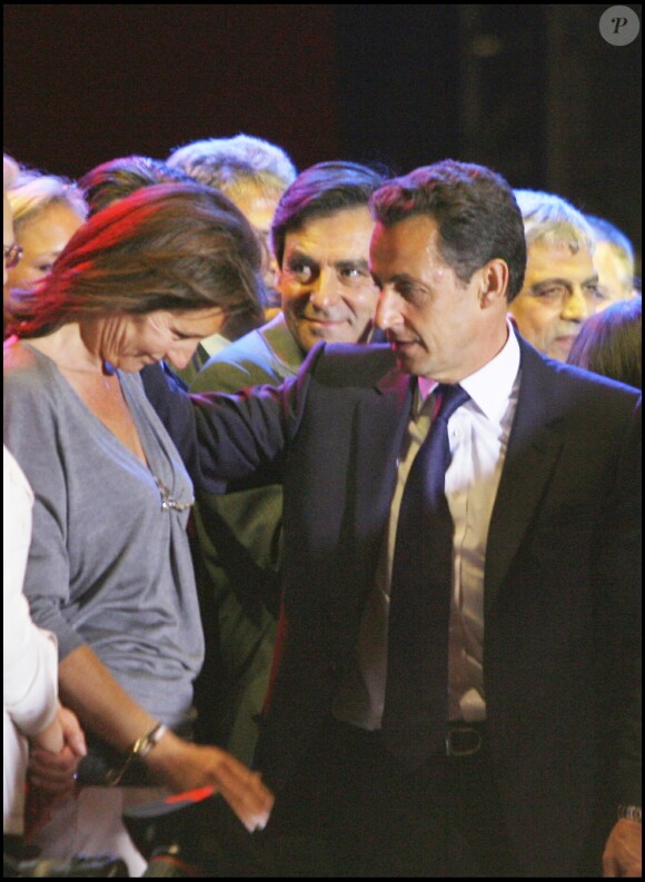 Nicolas Sarkozy et son ex-femme Cécilia sur la place de la Concorde le 7 mai 2007.