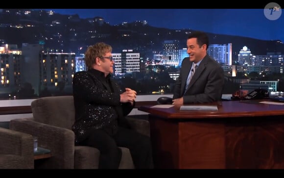 Elton John sur le plateau de Jimmy Kimmel, chaîne ABC, le 10 octobre 2013.