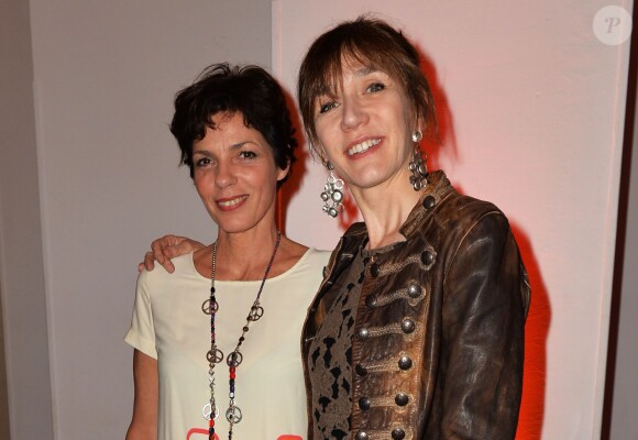 Virginie Lemoine et Elizabeth Bourgine lors de la cérémonie des 20e Trophées Epona à Cabourg, le 12 octobre 2013