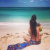 Miranda Kerr au bord de l'océan avec son fils Flynn