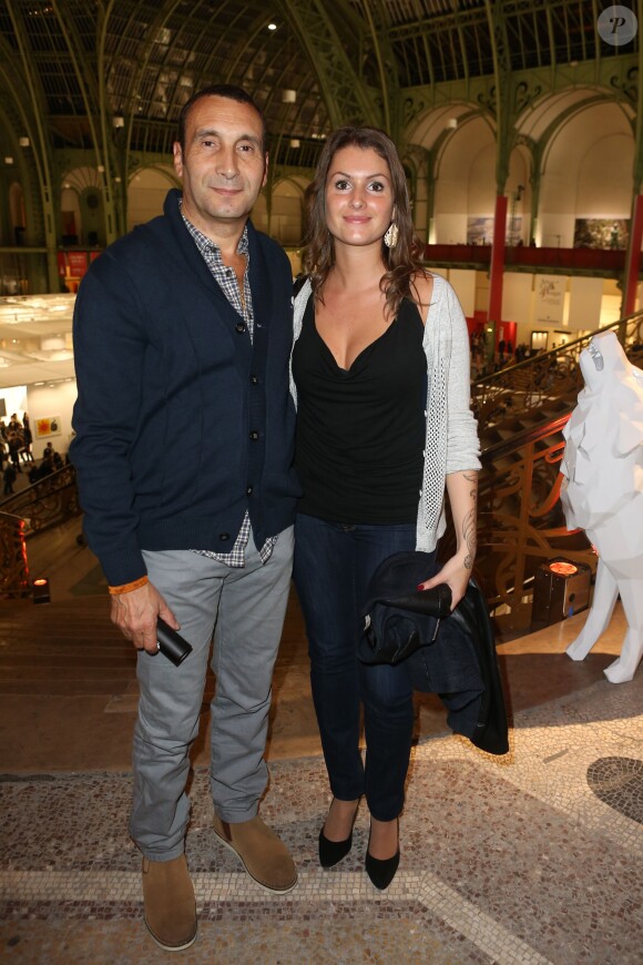 Zinedine Soualem et sa compagne Fanny lors de la soirée d'inauguration de la FIAC au Grand Palais à Paris le 23 octobre 2013