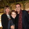Thierry Beccaro, sa femme Emmanuelle et son fils Lucas lors de la soirée d'inauguration de la FIAC au Grand Palais à Paris le 23 octobre 2013